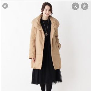 Beige Down Coat w/ Cute Collar from Japan